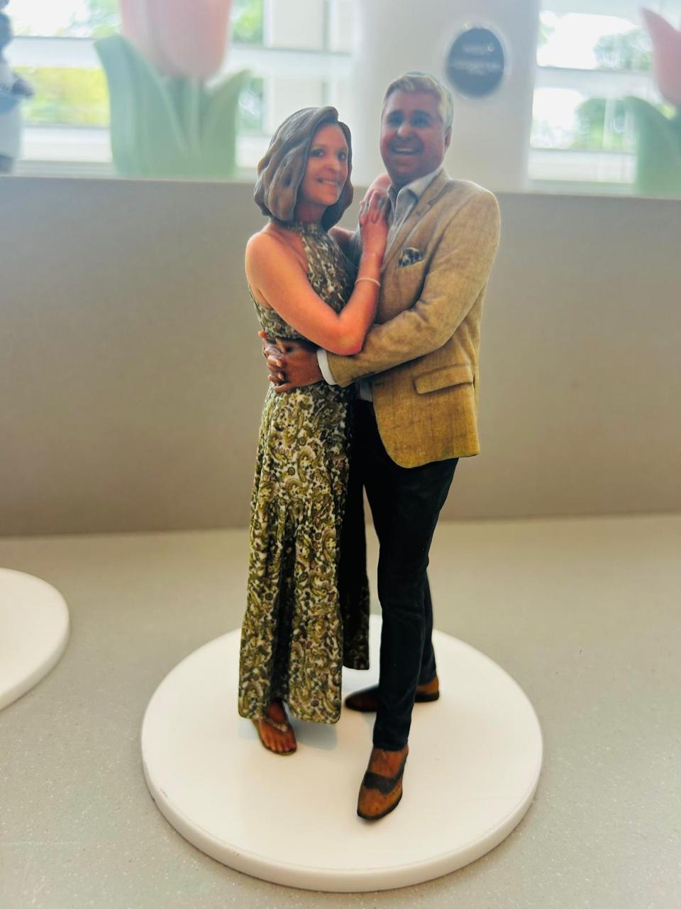 3D printed figurine of Suresh and Paula
